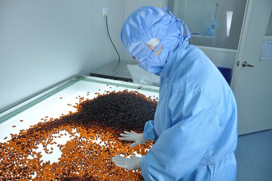 reinraum esd clothes.jpg cleanroom esd clothes.jpg